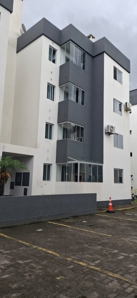 Apartamento - Aluguel - Portinho - Laguna - SC
