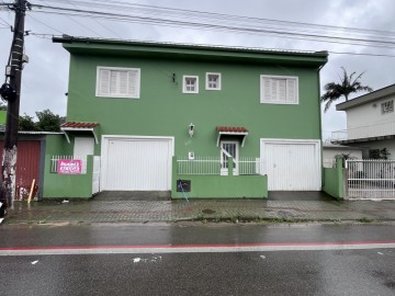 Apto com 3 Dormit�rios